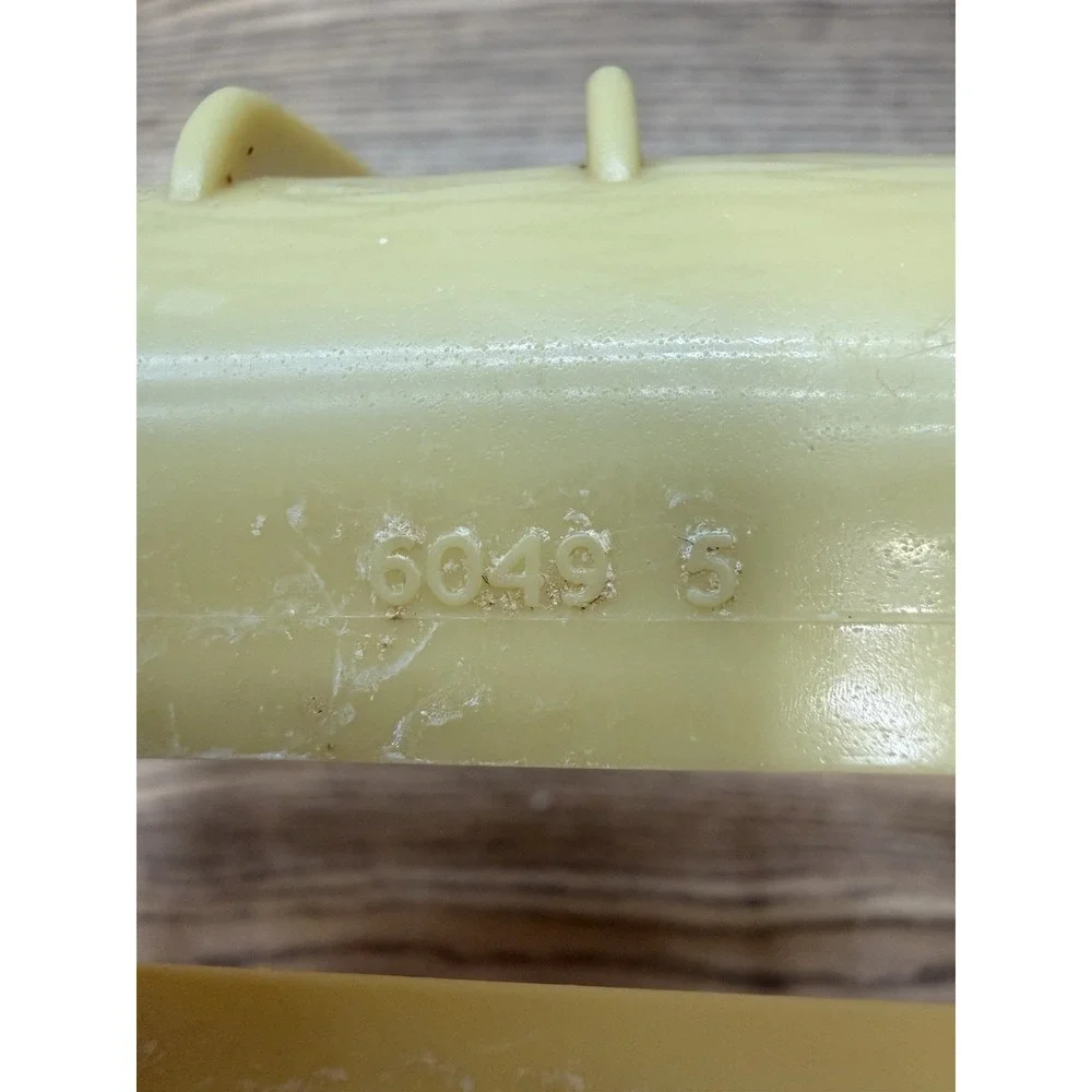 Vintage Rubbermaid Twin Sink Dish Drainer Drying Rack No. 6049 Almond Yellow